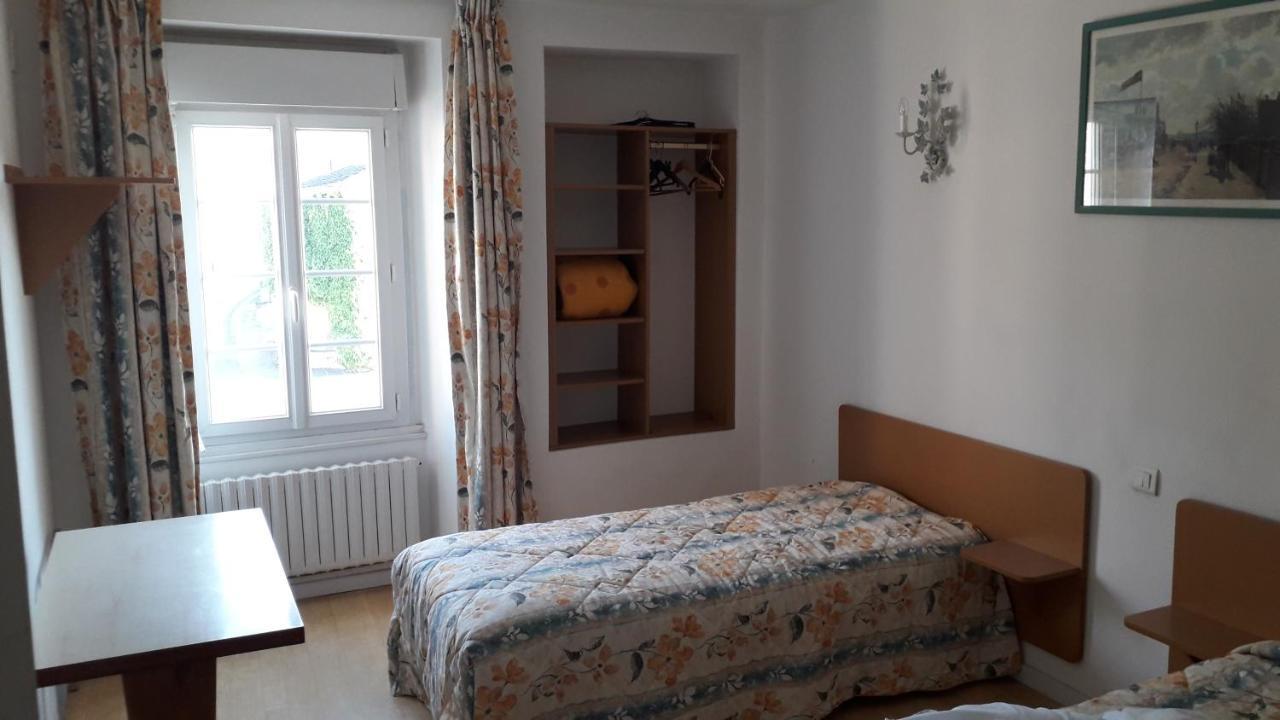 Hôtel L'Entracte à Saint-Paul-du-Bois Extérieur photo