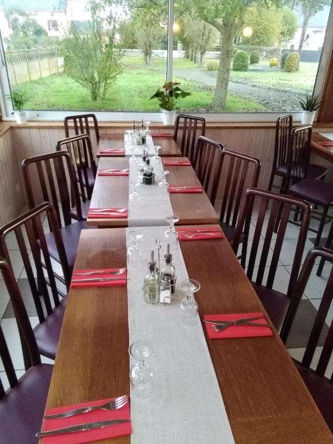 Hôtel L'Entracte à Saint-Paul-du-Bois Extérieur photo