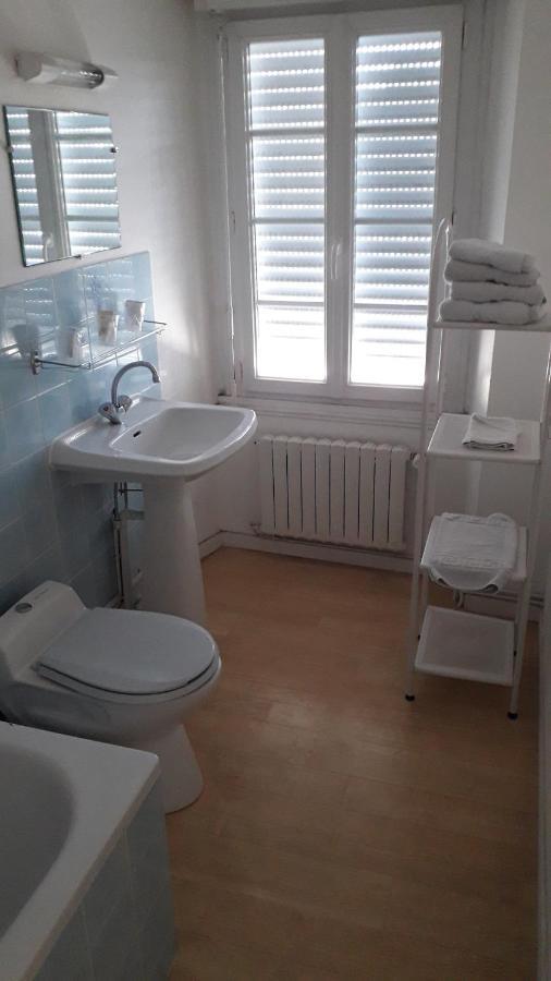 Hôtel L'Entracte à Saint-Paul-du-Bois Extérieur photo